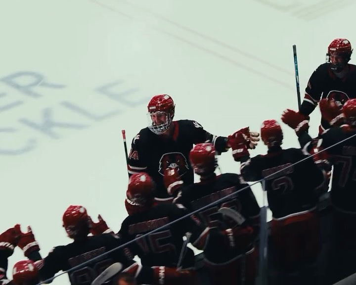 Looking back at our trip to the Tiger’s den 🧹

Come out this weekend to S&T Bank Arena to watch the boys take on Villanova!

#TalonsUp